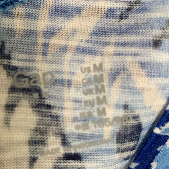 NWOT Gap Women's Top - Picture 3 of 6